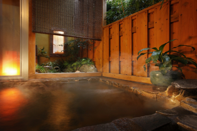 Ishi no Yu Garden-style open-air bath