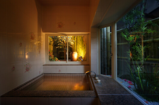 貸切半露天 花の湯