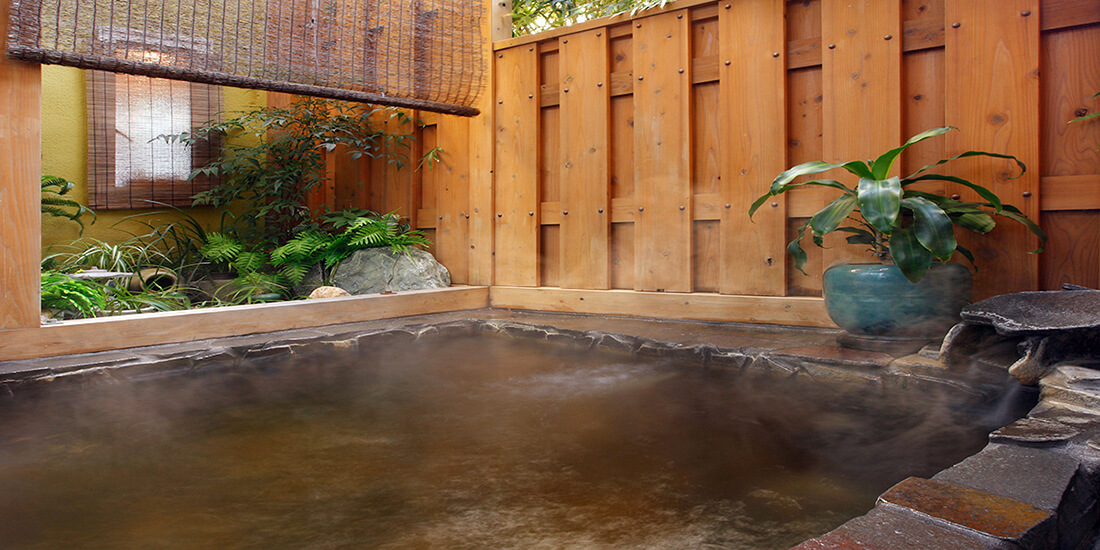 貸切露天風呂 石の湯